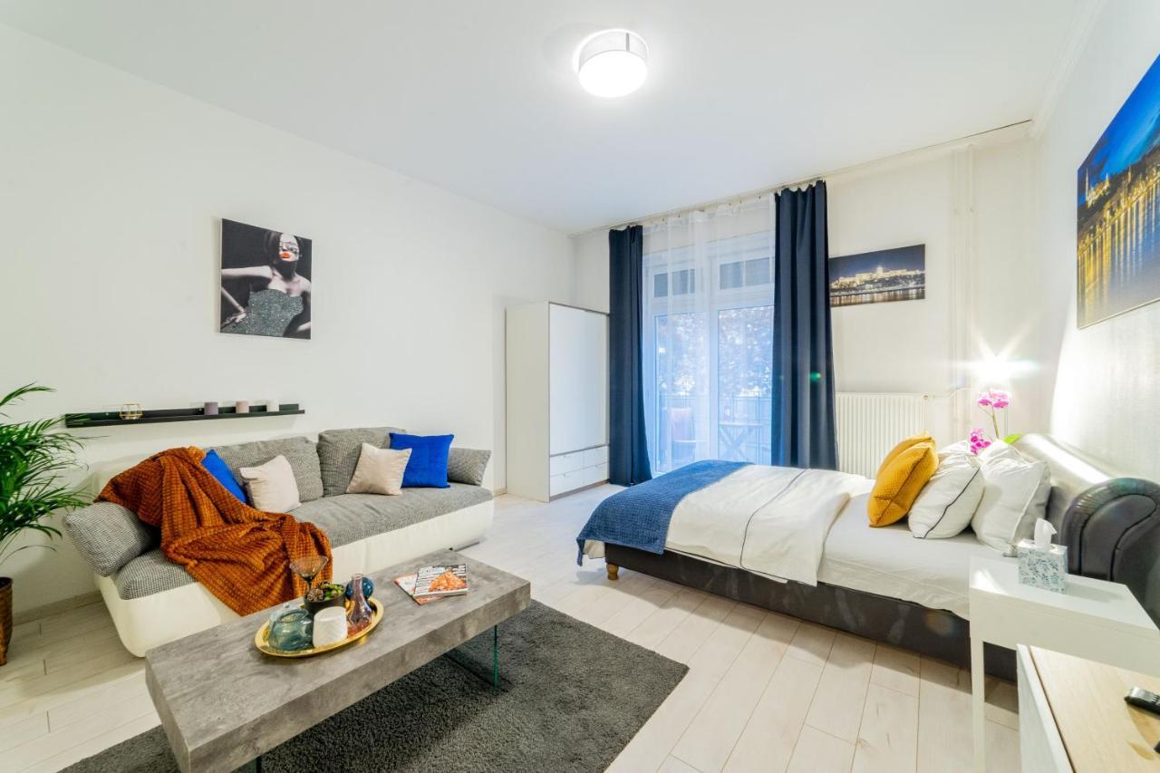 Del Mar Apartment Budapest Luaran gambar
